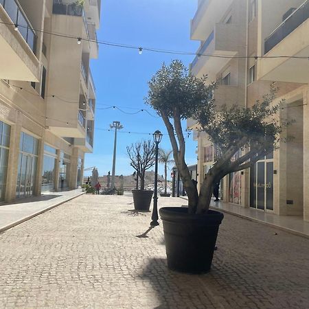 Hotel Nais Beach Дуррес Экстерьер фото
