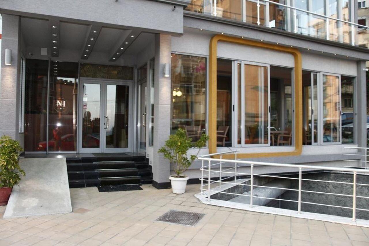 Hotel Nais Beach Дуррес Экстерьер фото